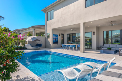 Corsica Pool