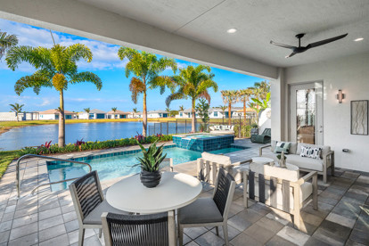 Bimini Grande Patio