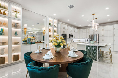 Bahama Dining Room & Kitchen