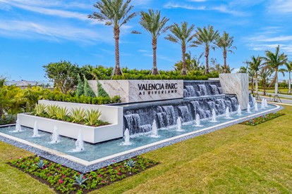 STUNNING WATER FEATURES