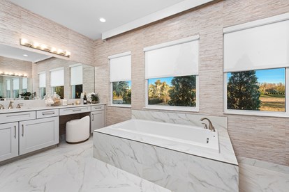 Claudia Primary Bathroom