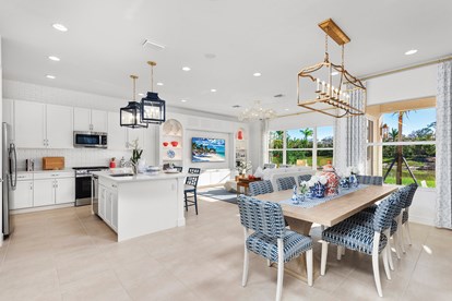 Luna Dining Room & Kitchen