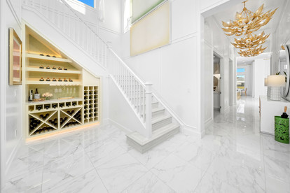 Aurora Foyer